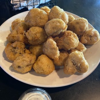 Glynner's Pub - Battered mushrooms - Pubs Near Me - Rochester, Minnesota Glynner's Pub - Battered mushrooms - Pubs Near Me - Rochester, Minnesota