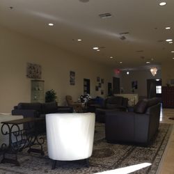 Kaqun Wellness Spa - Comfortable sitting waiting area to rest in between soak sessions.