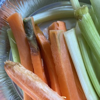 Village Idiot Irish Pub - Black carrots/celery - American Near Me - Oakdale, New York Village Idiot Irish Pub - Black carrots/celery - American Near Me - Oakdale, New York