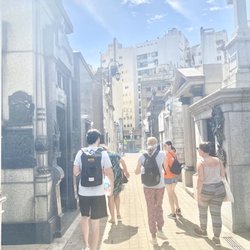 Buenos Aires Free Walks - Recoleta tour