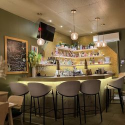 Chang Thai Cafe - Bar area