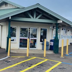 Menehune Food Mart - Menehune Mart