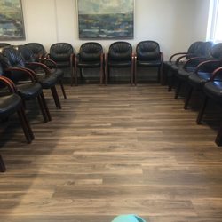 Eye Consultants Of Northern Virginia - Waiting area