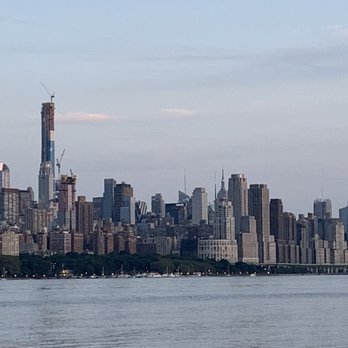 Pier 115 - Gorgeous view - Sports Bars Near Me - Edgewater, New Jersey Pier 115 - Gorgeous view - Sports Bars Near Me - Edgewater, New Jersey