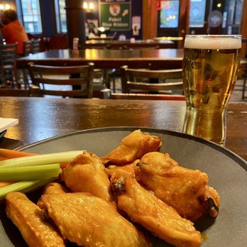 On Tap - Gastropubs Near Me - Milwaukee, Wisconsin