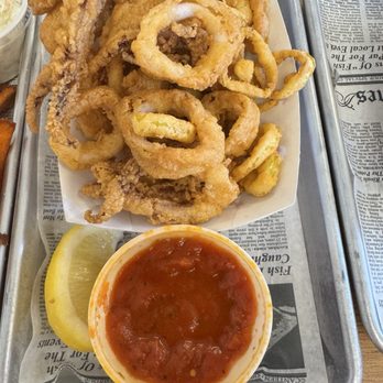 The Blue Lobster - Calamari & Banana Peppers - Seafood Markets Near Me - Berlin, Connecticut The Blue Lobster - Calamari & Banana Peppers - Seafood Markets Near Me - Berlin, Connecticut