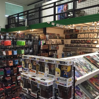 Emerald Knights - Very neat and organized. With AC - Comic Books Near Me - Burbank, California
