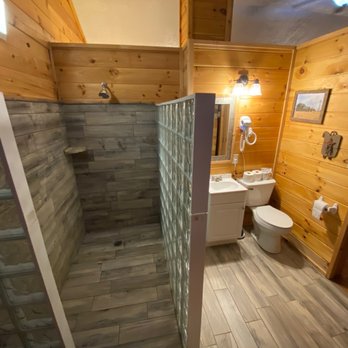 Getaway Cabins - Cabin #44 Endless Weekend Bathroom - Vacation Rentals Near Me - South Bloomingville, Ohio Getaway Cabins - Cabin #44 Endless Weekend Bathroom - Vacation Rentals Near Me - South Bloomingville, Ohio