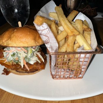 Amina - Nigerian Hot Chicken - Southern Near Me - Philadelphia, Pennsylvania