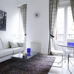 Six Rooms - Salón