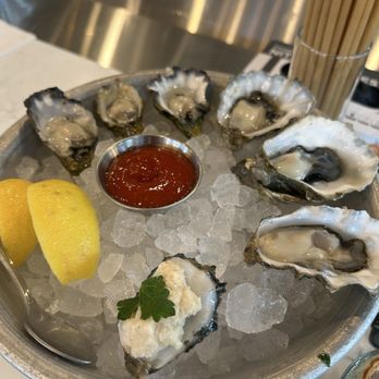Lure Fish House - Raw oysters - Seafood Near Me - Porter Ranch, California Lure Fish House - Raw oysters - Seafood Near Me - Porter Ranch, California