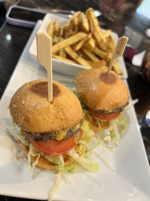 Scotty's Restaurant & Lounge by null