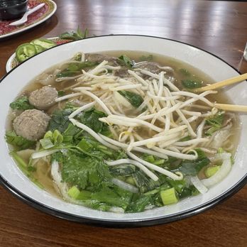 Golden Dragon - Combination pho - Vietnamese Near Me - Reno, Nevada