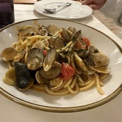 La Locanda del Porto - Pasta with mussels and clams