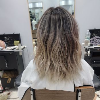 J1 Hair Salon - He curled it. - Hair Salons Near Me - Brooklyn, New York J1 Hair Salon - He curled it. - Hair Salons Near Me - Brooklyn, New York