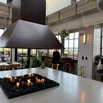 Tope - Fireplace sitting area - Bars Near Me - Portland, Oregon Tope - Fireplace sitting area - Bars Near Me - Portland, Oregon