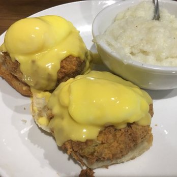 Daisy Mae’s - Crab cake Benedict - Breakfast & Brunch Near Me - New Orleans, Louisiana