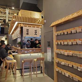 Kyuramen - Flushing - bar table, high chairs - Ramen Near Me - Flushing, New York