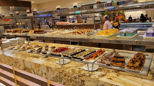 Toucan Charlie's Buffet & Grille by null