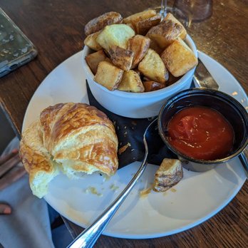 Brunch & Sip - Potato and croissant - Coffee & Tea Near Me - Phoenix, Arizona Brunch & Sip - Potato and croissant - Coffee & Tea Near Me - Phoenix, Arizona