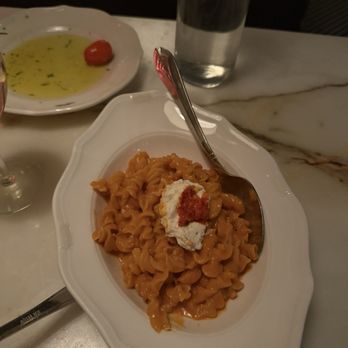 Donna's - Italian Near Me - Los Angeles, California Donna's - Italian Near Me - Los Angeles, California