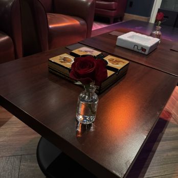 Smoke & Barrel Cigar Lounge - Cigar Bars Near Me - Miami, Florida Smoke & Barrel Cigar Lounge - Cigar Bars Near Me - Miami, Florida