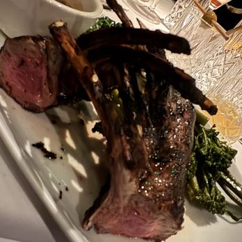 Davenport's Restaurant - Seafood Near Me - Encino, California Davenport's Restaurant - Seafood Near Me - Encino, California