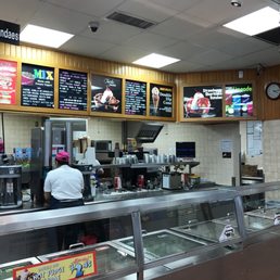 Great dessert spot!