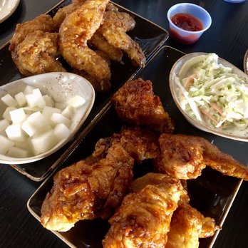 Bonchon Convoy - Half soy garlic and half spicy - Chicken Wings Near Me - San Diego, California