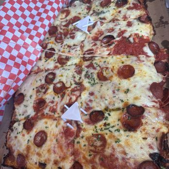 Victorinos Pizzeria  - Detroit-style pizza - Pizza Near Me - Chula Vista, California