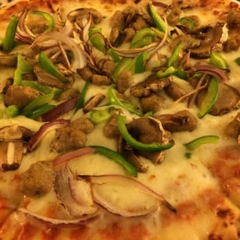 JW Marriott Washington, DC - Room service pizza with sausage, green peppers and onions. - Hotels Near Me - Washington, DC, District of Columbia JW Marriott Washington, DC - Room service pizza with sausage, green peppers and onions. - Hotels Near Me - Washington, DC, District of Columbia
