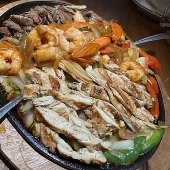 El Molcajete Mexican Grill - Trio Fajitas for Two - Mexican Near Me - Medford, Oregon El Molcajete Mexican Grill - Trio Fajitas for Two - Mexican Near Me - Medford, Oregon