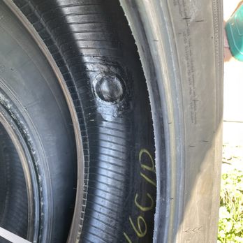 United Tires - Plug near sidewalk - Tires Near Me - Chicago, Illinois United Tires - Plug near sidewalk - Tires Near Me - Chicago, Illinois