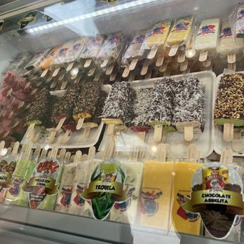 La Michoacana Premium - Variety - Ice Cream & Frozen Yogurt Near Me - Chicago, Illinois