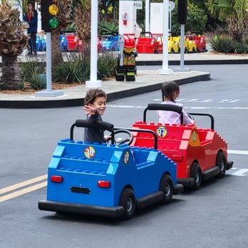 A Positive Driving Experience - APDEDS spends the day at the Legoland Driving School. Training driver's of the future. - Driving Schools Near Me A Positive Driving Experience - APDEDS spends the day at the Legoland Driving School. Training driver's of the future. - Driving Schools Near Me