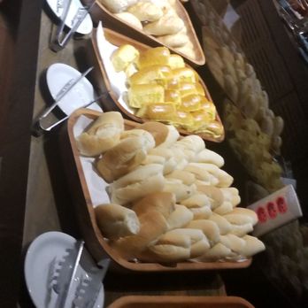Arena Ipanema Hotel - Breakfast bread selection that day. - Hotels Near Me - Rio de Janeiro, RJ Arena Ipanema Hotel - Breakfast bread selection that day. - Hotels Near Me - Rio de Janeiro, RJ