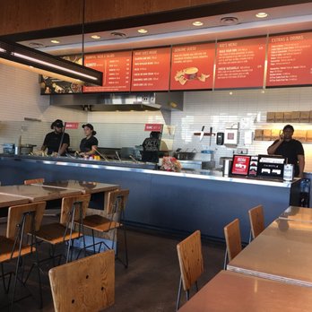 Chipotle Mexican Grill - Mexican Near Me - Chicago, Illinois
