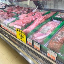 Joe Scalise Jr and Sons Butcher Shop - This is what their counter looks like. I had a rack of ribs and it was fantastic