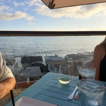The Rooftop Lounge - View! - Lounges Near Me - Laguna Beach, California The Rooftop Lounge - View! - Lounges Near Me - Laguna Beach, California