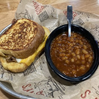 Sonny's BBQ - Brisket grilled cheese with bbq baked beans - Barbeque Near Me - Bowling Green, Kentucky Sonny's BBQ - Brisket grilled cheese with bbq baked beans - Barbeque Near Me - Bowling Green, Kentucky