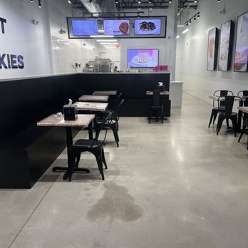 Night Owl Cookies - Lobby - Desserts Near Me - Plantation, Florida Night Owl Cookies - Lobby - Desserts Near Me - Plantation, Florida