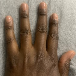 XY Nail Spa - My fingernail polish looks sloppy and rushed.