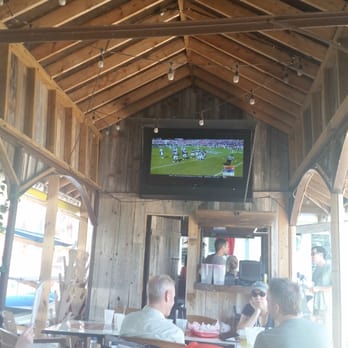Ski Shores Cafe - Burgers Near Me - Austin, Texas