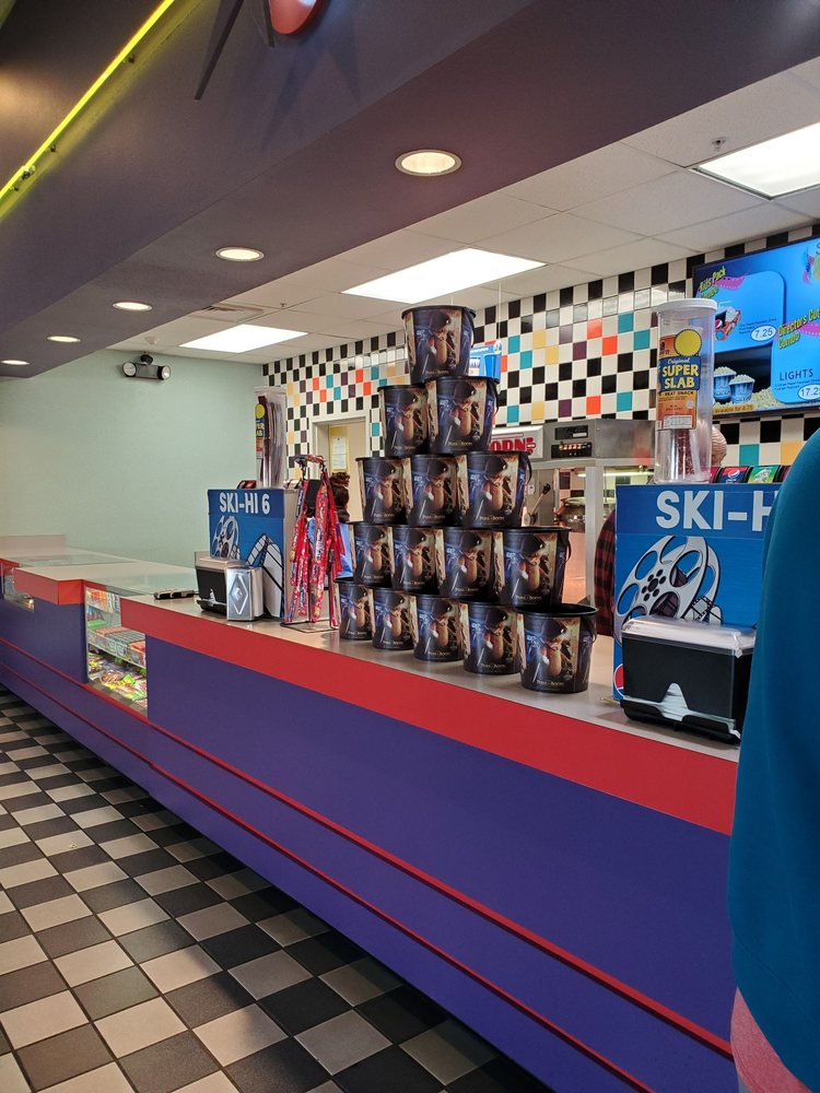 Social spots from Sky-Hi 6 Theatres