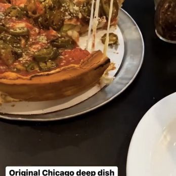 Giordano's - Veggie deep dish - Pizza Near Me - Chicago, Illinois Giordano's - Veggie deep dish - Pizza Near Me - Chicago, Illinois