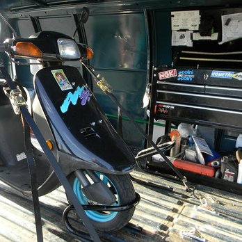 MOTO2N - Austin's '93 Honda Elite SR - Motorcycle Repair Near Me