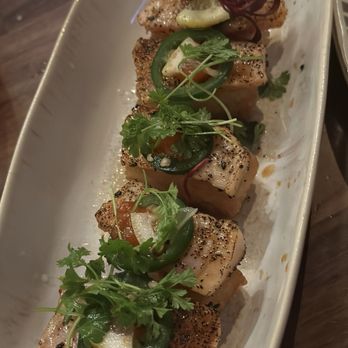 Sugarcane - Torched salmon over crispy rice - Cocktail Bars Near Me - Las Vegas, Nevada Sugarcane - Torched salmon over crispy rice - Cocktail Bars Near Me - Las Vegas, Nevada