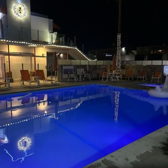 The Twist PS - Vacation Rentals Near Me - Palm Springs, California