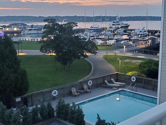 The Harbor Front Inn by null