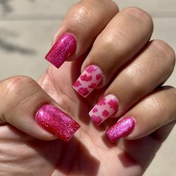 Ela's Nail Salon & Spa